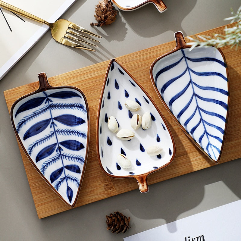 Hand Painted Ceramic Leaf Dishes With Wooden Tray
