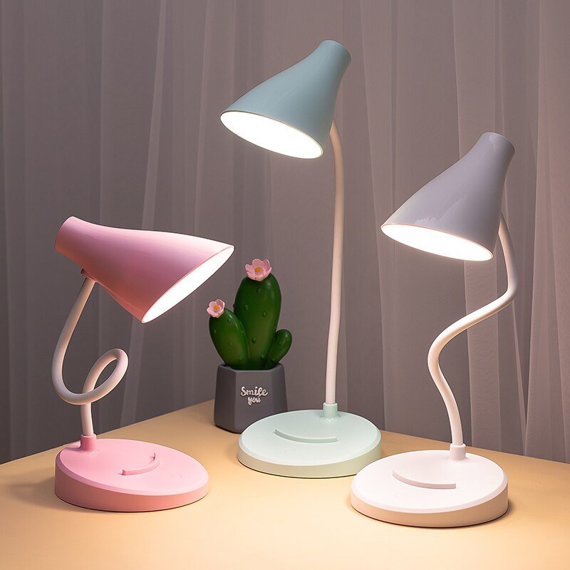 Classic Desk Lamp - Dimmable, Flexible, and USB Chargeable - High Street Cottage