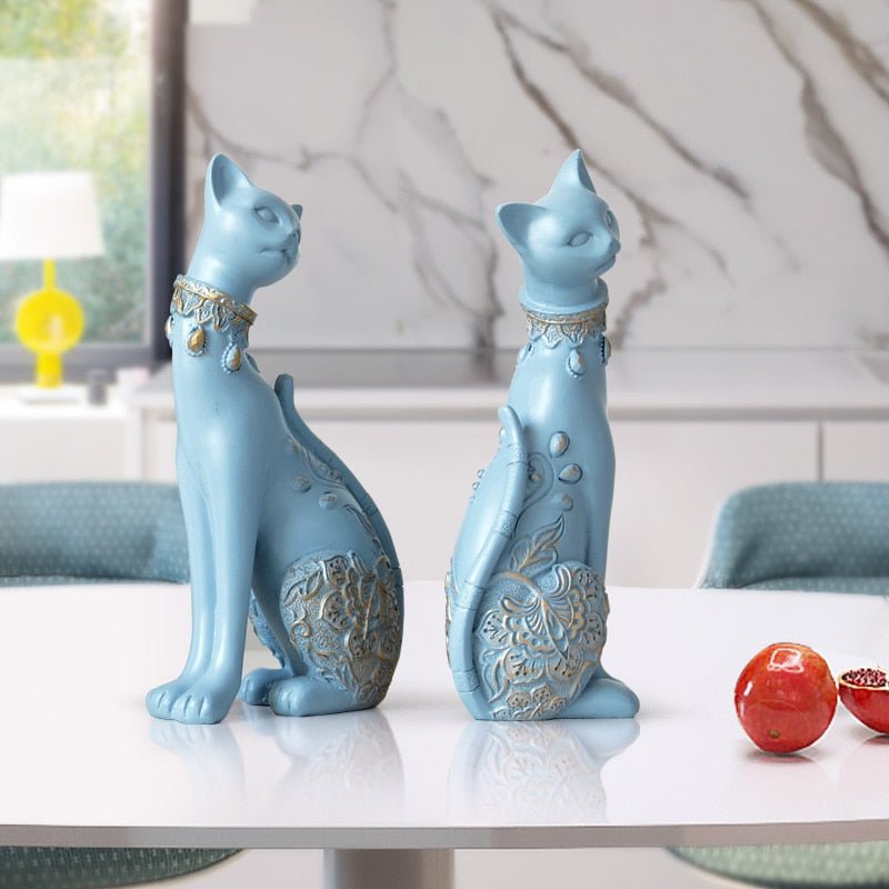 Royal Cat Resin Figures - High Street Cottage