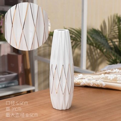 Vintage Style Creamy White Ceramic Bud Vases - High Street Cottage