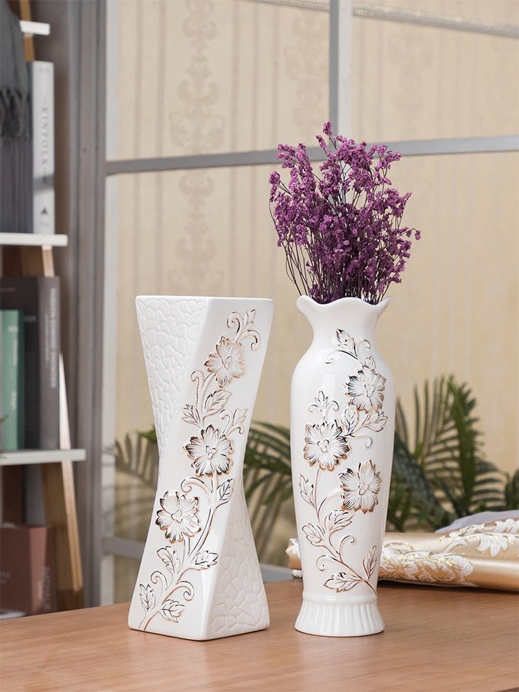 Vintage Style Creamy White Ceramic Bud Vases - High Street Cottage